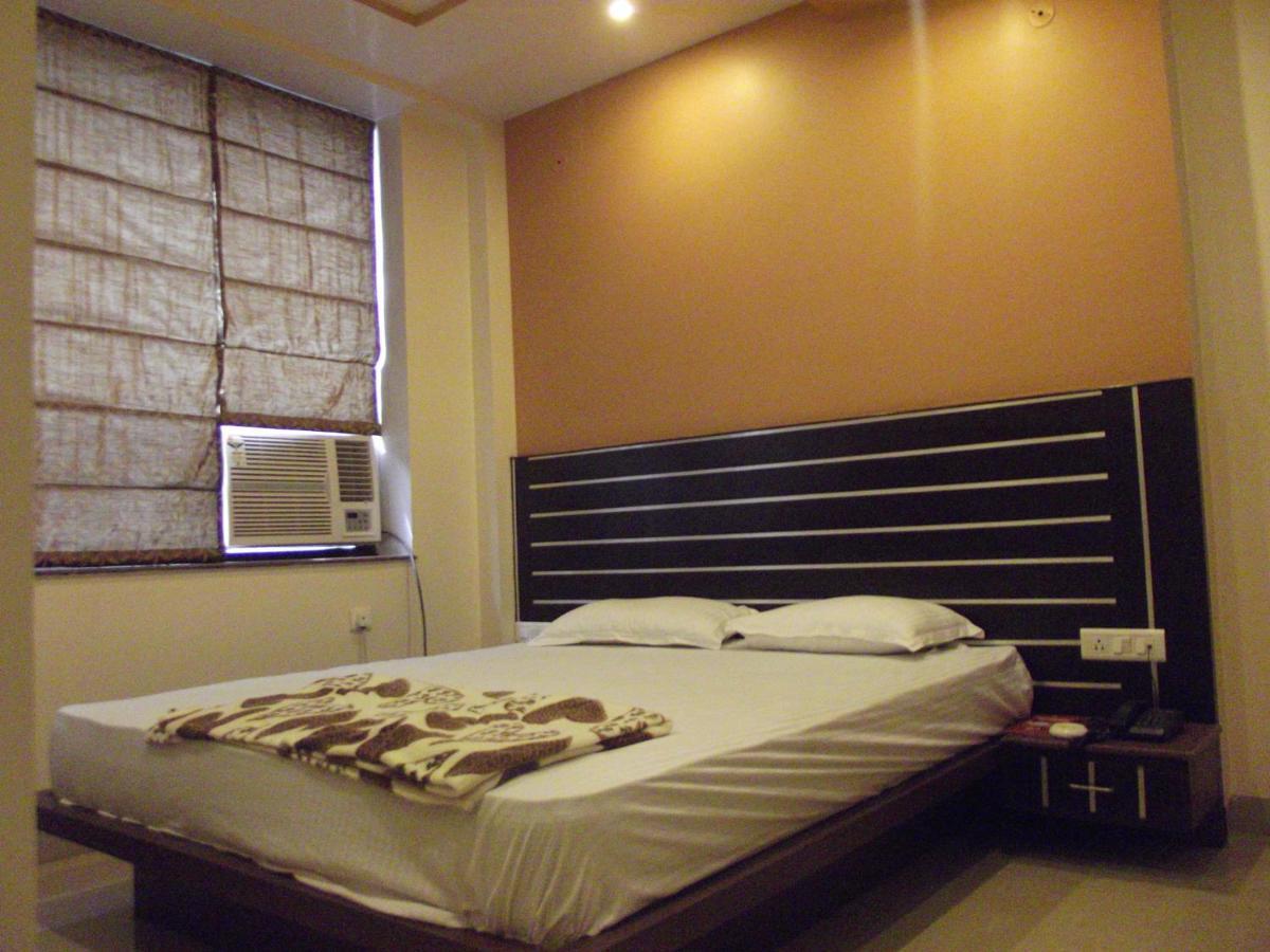 Mewar Hotel Dzsaipur Szoba fotó